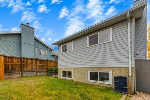 228 Deer Ridge Place Se, Calgary, AB 