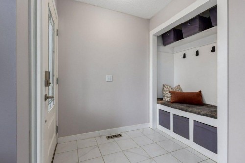228 Deer Ridge Place Se, Calgary, AB 
