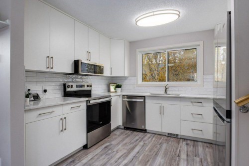 228 Deer Ridge Place Se, Calgary, AB 