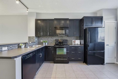 79 Evansview Gardens Nw, Calgary, AB 