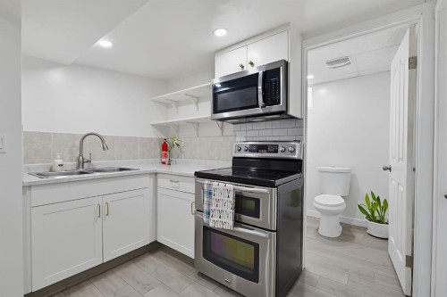 1303 Penedo Crescent Se, Calgary, AB 