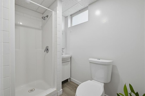 1303 Penedo Crescent Se, Calgary, AB 