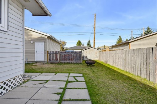 1303 Penedo Crescent Se, Calgary, AB 