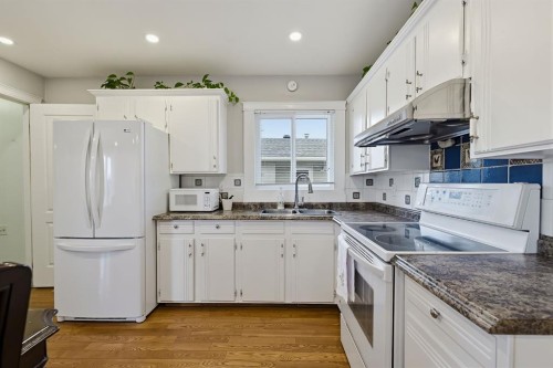 1303 Penedo Crescent Se, Calgary, AB 