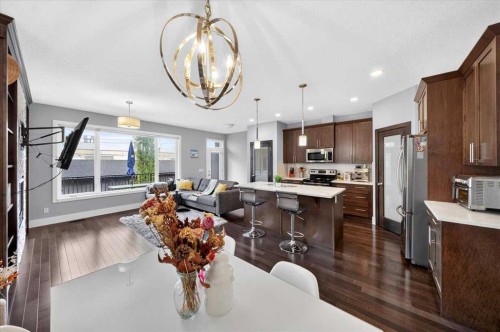 416 37 Avenue Nw, Calgary, AB 