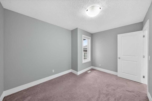 416 37 Avenue Nw, Calgary, AB 