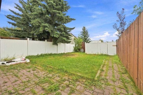 70 Edgeburn Crescent Nw, Calgary, AB 