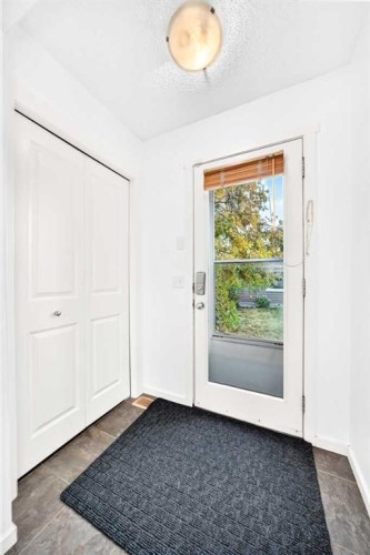 139 89 Street Sw, Calgary, AB 