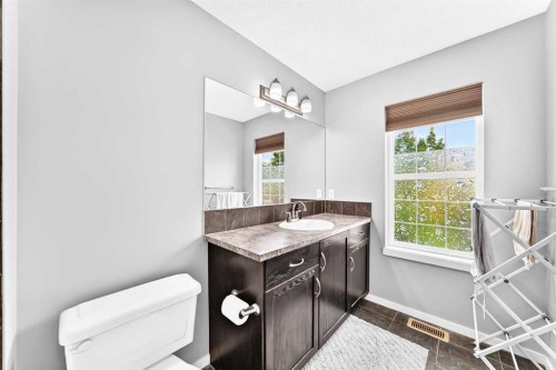 139 89 Street Sw, Calgary, AB 