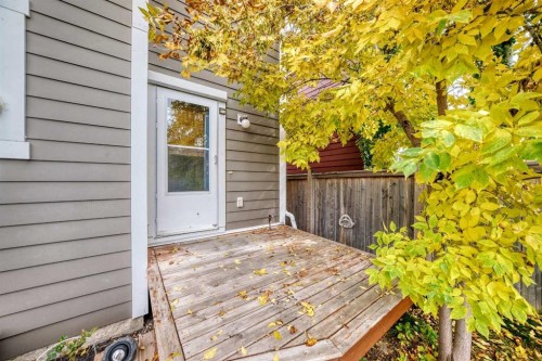 139 89 Street Sw, Calgary, AB 