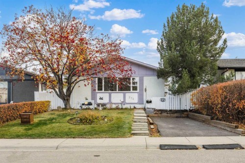 272 Huntington Close NE Calgary, AB T2K 5B3