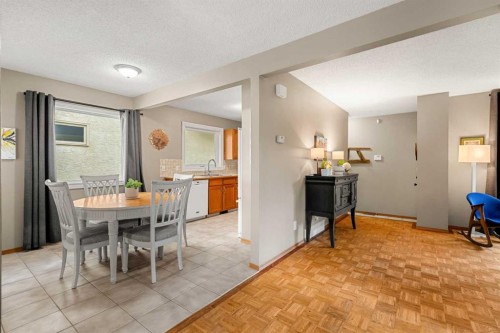 54 Deerview Terrace Se, Calgary, AB 
