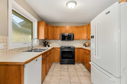 54 Deerview Terrace Se, Calgary, AB 