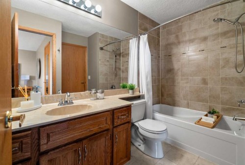 54 Deerview Terrace Se, Calgary, AB 