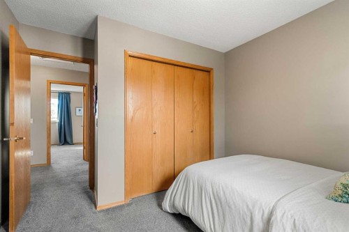 54 Deerview Terrace Se, Calgary, AB 