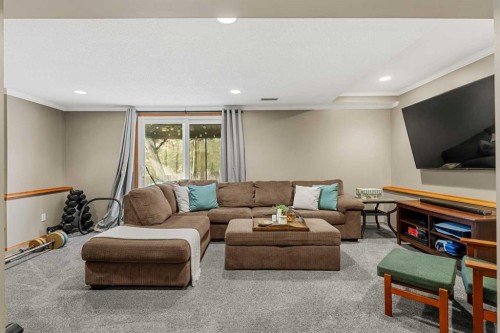 54 Deerview Terrace Se, Calgary, AB 