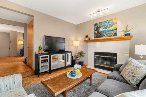 54 Deerview Terrace Se, Calgary, AB 