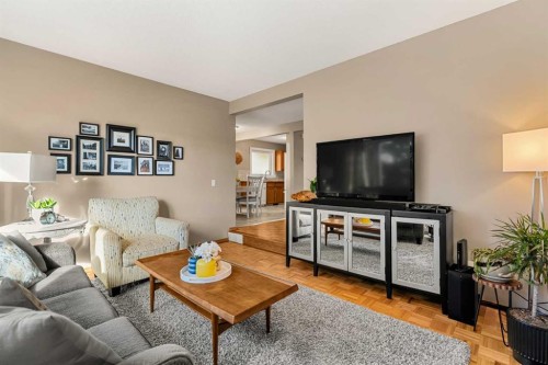 54 Deerview Terrace Se, Calgary, AB 