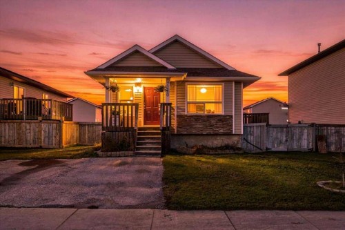 7710 Westpointe Drive  Grande Prairie, AB T8W 2V1