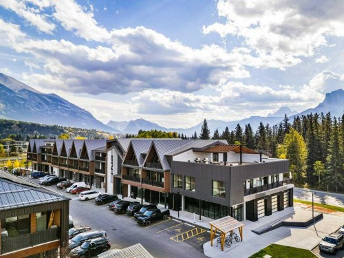 304A-1 Industrial Place  Canmore, AB T1W 1Y1