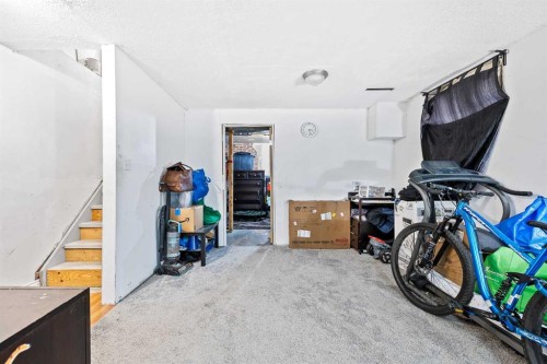 70 Dovercliffe Way, Calgary, AB 