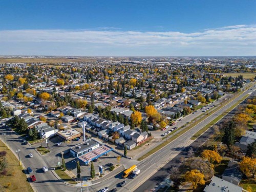 70 Dovercliffe Way, Calgary, AB 