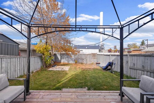 70 Dovercliffe Way, Calgary, AB 