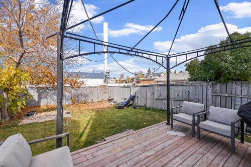70 Dovercliffe Way, Calgary, AB 