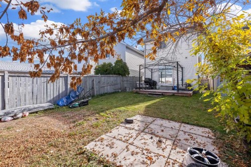 70 Dovercliffe Way, Calgary, AB 