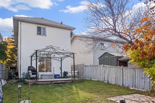 70 Dovercliffe Way, Calgary, AB 