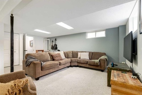 36 Hudson Road Nw, Calgary, AB 