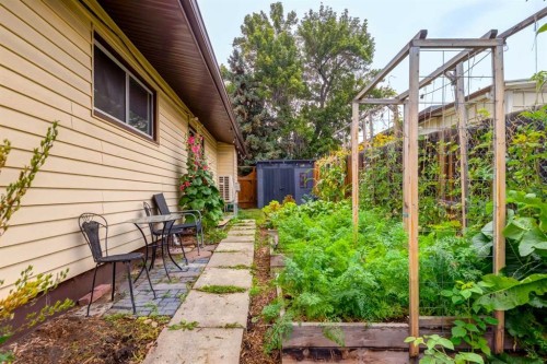 36 Hudson Road Nw, Calgary, AB 