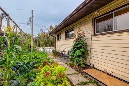36 Hudson Road Nw, Calgary, AB 