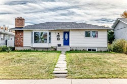 5447 RUNDLEVIEW Road NE Calgary, AB T1Y 1J7