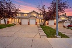 13 Country Hills Rise NW Calgary, AB T3K 4S7
