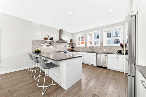 16 Lebel Crescent Nw, Calgary, AB 