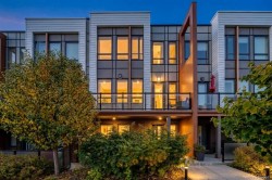 16 Lebel Crescent NW Calgary, AB T3B 6G6