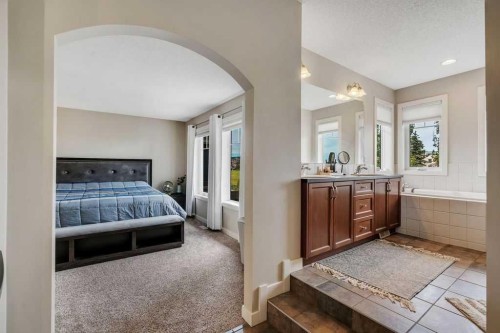 40 Evanspark Circle Nw, Calgary, AB 