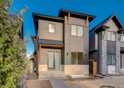 70A Montrose Crescent NE Calgary, AB T2E 5P4