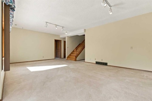 51 Edgebrook Circle Nw, Calgary, AB 