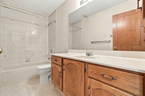 51 Edgebrook Circle Nw, Calgary, AB 