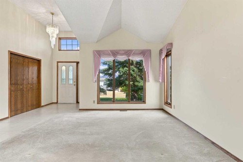 51 Edgebrook Circle Nw, Calgary, AB 