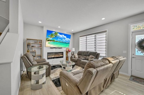 213 Walgrove Boulevard Se, Calgary, AB 