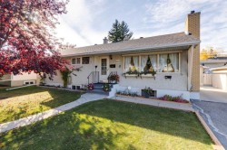 275 Northmount Drive NW Calgary, AB T2K 3G9