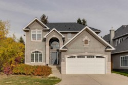66 Sienna Park Terrace SW Calgary, AB T3H 3L4