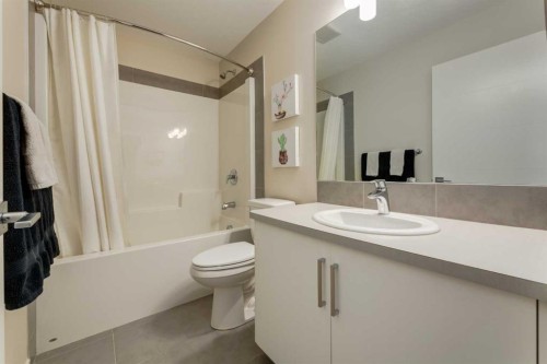 71 Seton Gardens Se, Calgary, AB 