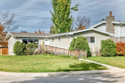 1304 107 Avenue SW Calgary, AB T2W 0B9