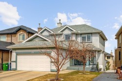 271 Everglade Circle SW Calgary, AB T2Y 4M8