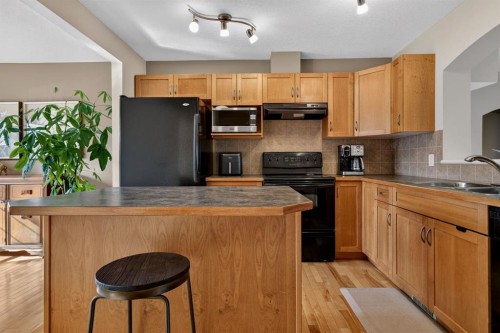 78 Eversyde Park Sw, Calgary, AB 