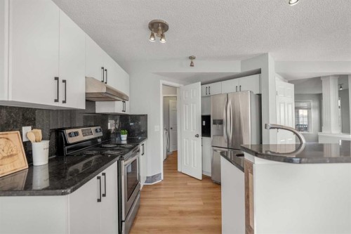 141 Shannon Square Sw, Calgary, AB 
